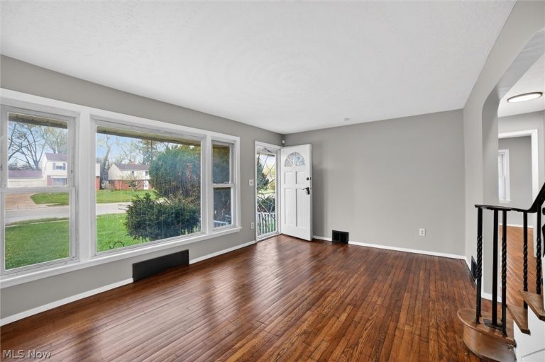 303 Green Road, South Euclid, OH - Photo 3