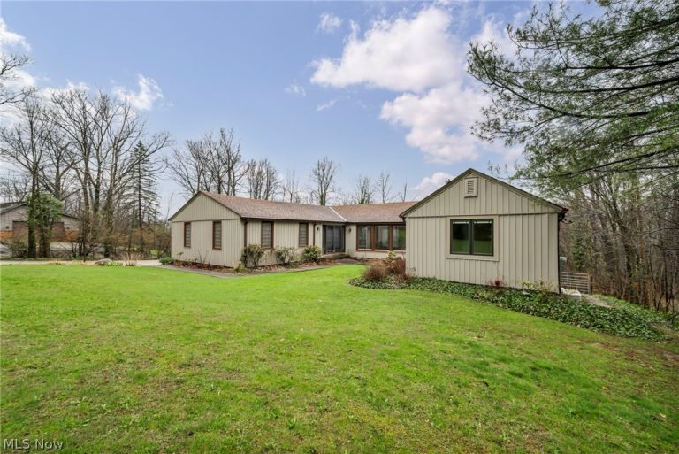 160 River Road, Hinckley, OH - Photo 3