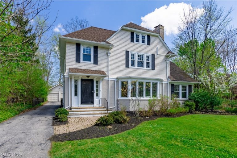 2637 Wellington Road, Cleveland Heights, OH, 44118