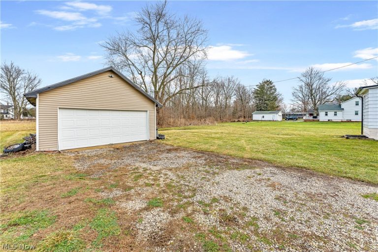 2335 Greensburg Road, North Canton, OH - Photo 8