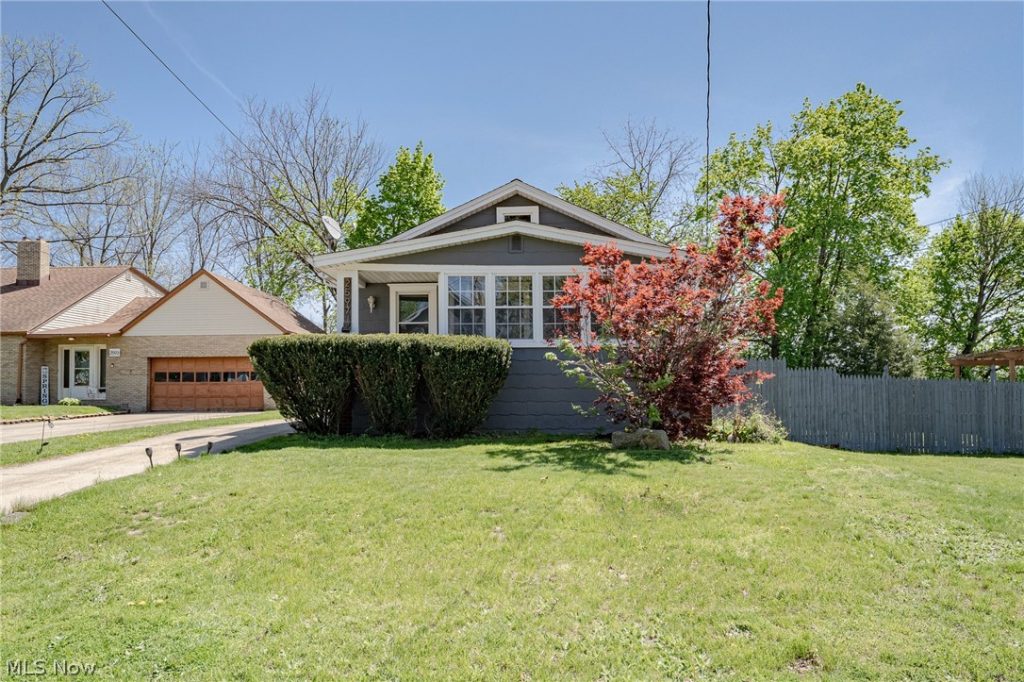 2597 Christensen Avenue, Akron, OH