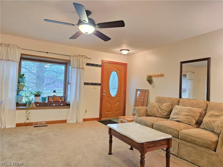 101 Beachwood Lane, Seville, OH - Photo 8