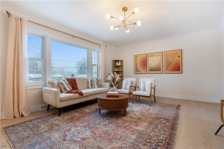 960 Impala Drive, Akron, OH - Photo 5