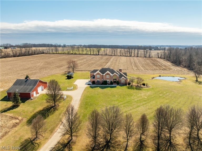 15644 Marshallville Street, Canal Fulton, OH - Photo 3