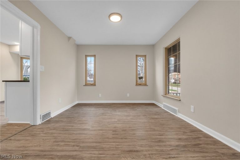 4870 14th Street, Cleveland, OH - Photo 8