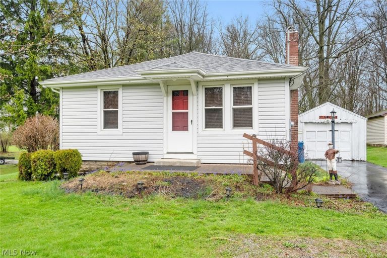 644 Goist Lane, Girard, OH - Photo 4