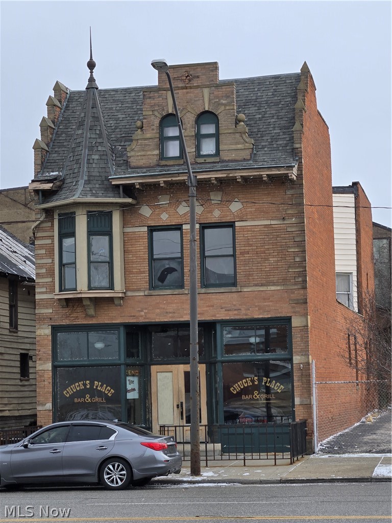 3830 Saint Clair Avenue, Cleveland, OH, 44114