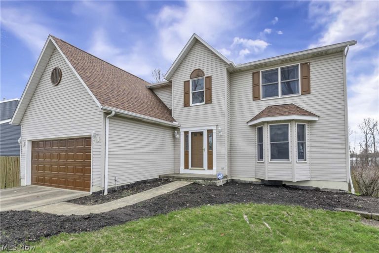 3090 Uxbridge Drive, Brunswick, OH - Photo 2