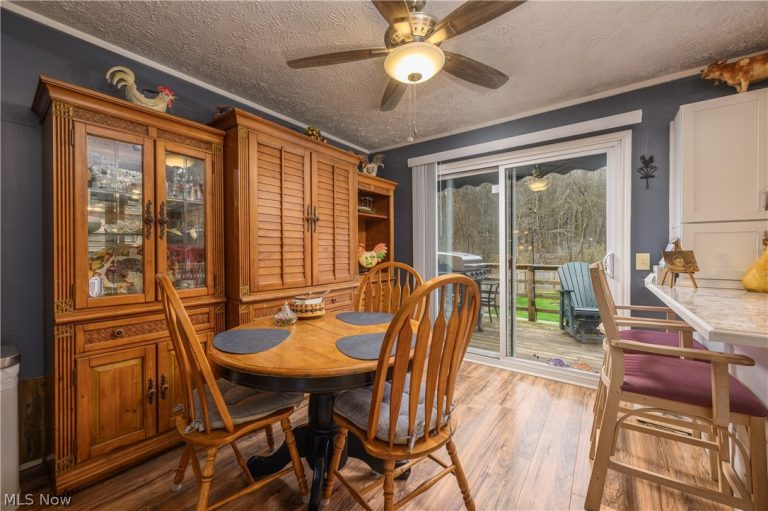 390 Ross Drive, Waynesburg, OH - Photo 8