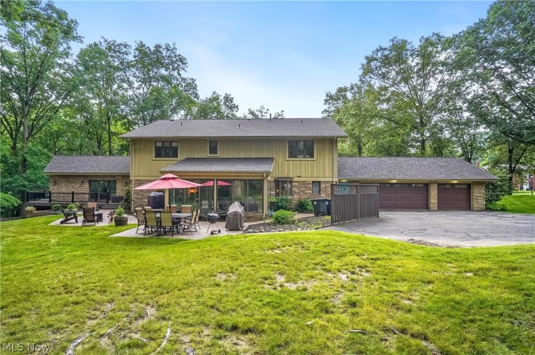 889 Eaton Avenue, Akron, OH - Photo 4