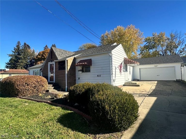 417 Otis Court, Girard, OH - Photo 3