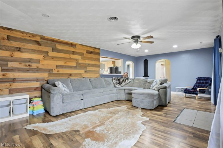 3900 Chandlersville Road, Zanesville, OH - Photo 8