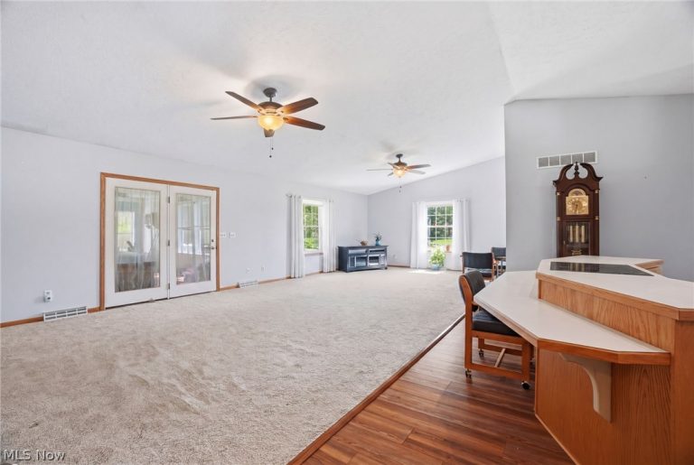 7288 Fieldstone Avenue, Conneaut, OH - Photo 4