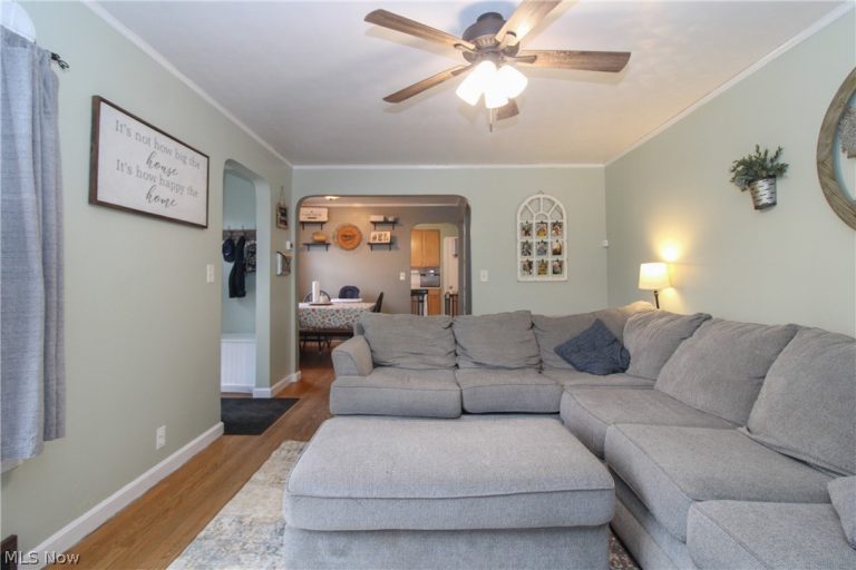 3628 Hopkins Road, Youngstown, OH - Photo 6