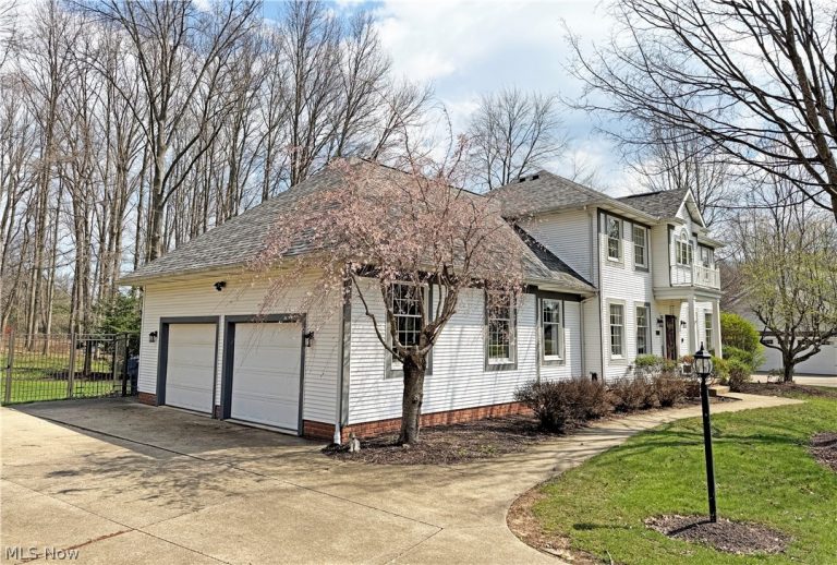 3455 Parfoure Boulevard, Uniontown, OH - Photo 4