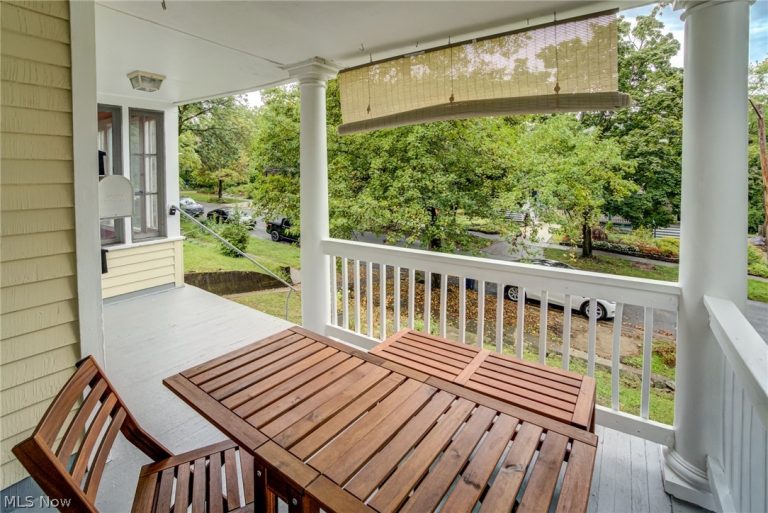 2245 Bellfield, Cleveland Heights, OH - Photo 4