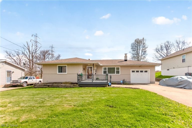 2448 Kermit Avenue, Akron, OH, 44305