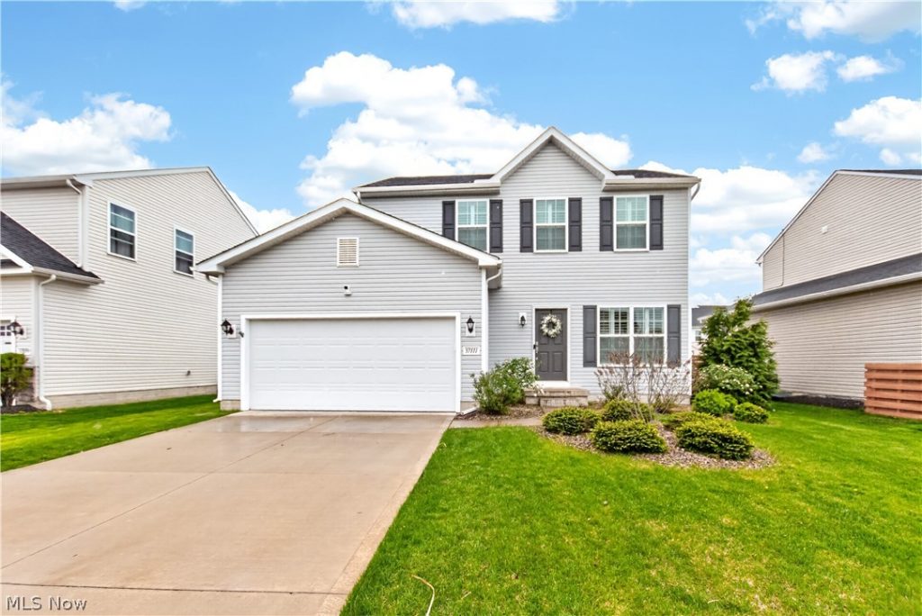37111 Golden Eagle Drive, North Ridgeville, OH