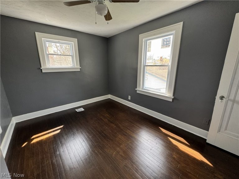 888 Medford Road, Cleveland Heights, OH - Photo 8