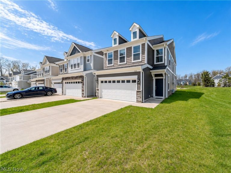 830 Greenway Drive, Westlake, OH - Photo 3