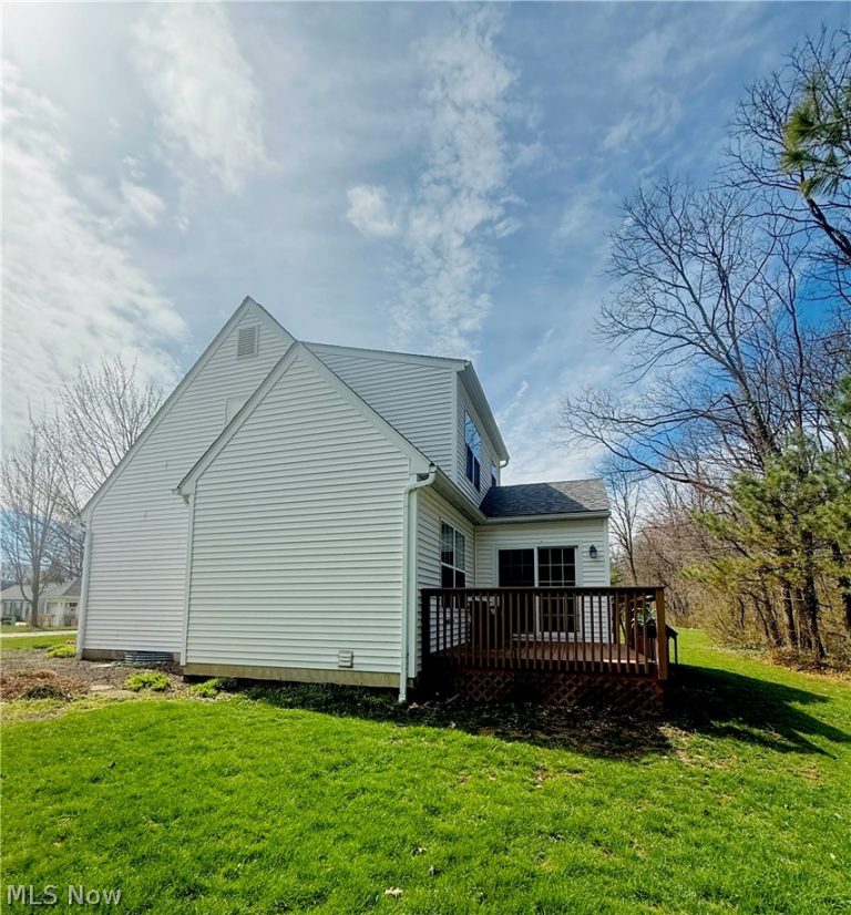 545 Parkside Lane, Tallmadge, OH - Photo 3