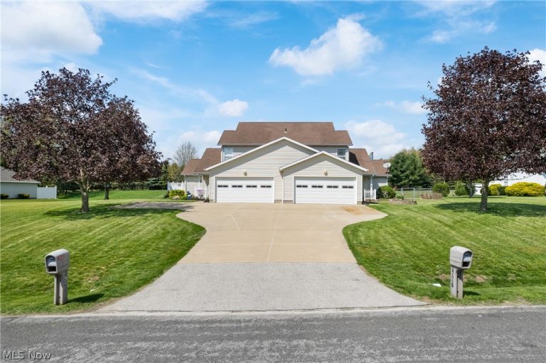 1995-1997 Rolling Meadows Lane, Akron, OH, 44312