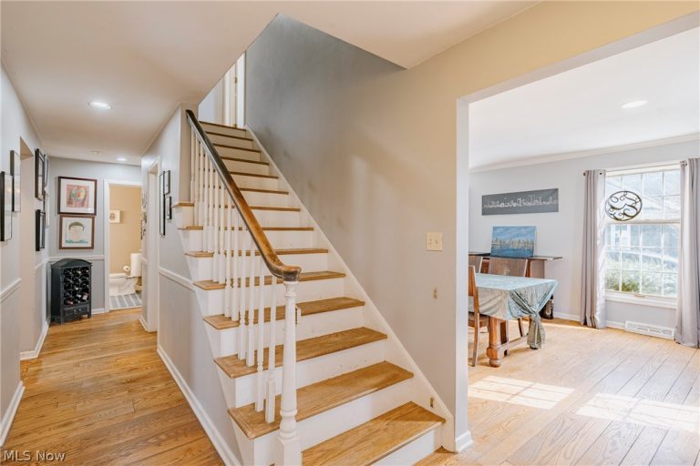 26301 Annesley Road, Beachwood, OH - Photo 2