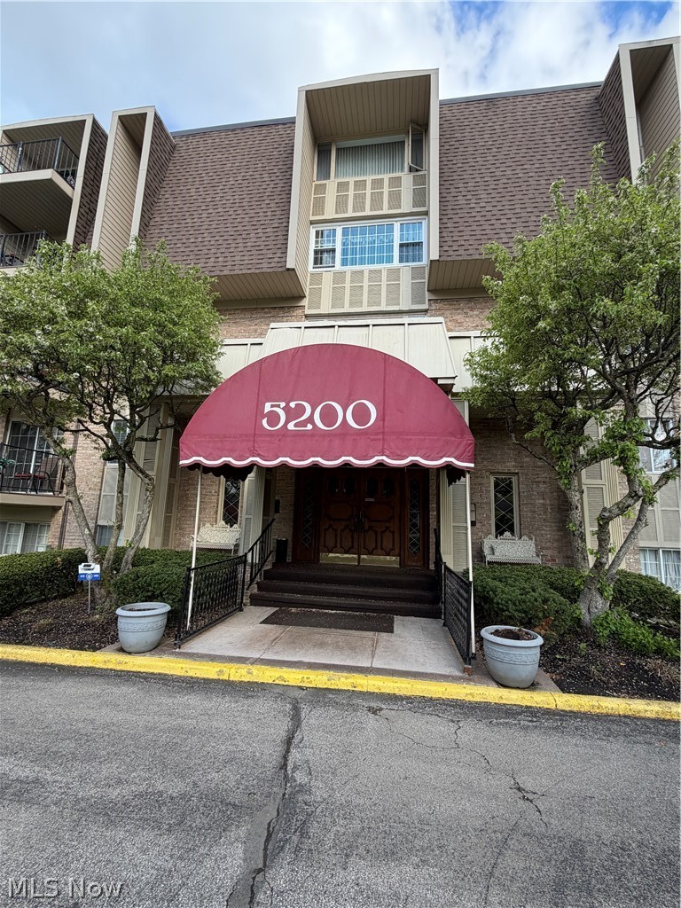 5200 West Boulevard #505, Youngstown, OH, 44512
