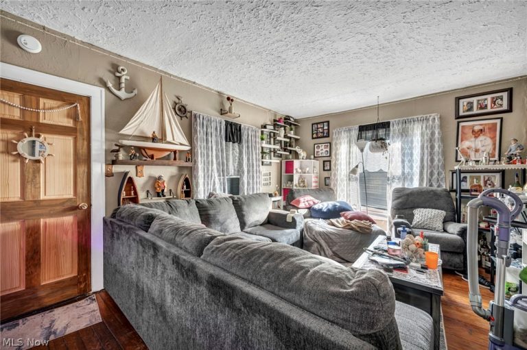 2127 100th Street, Cleveland, OH - Photo 8