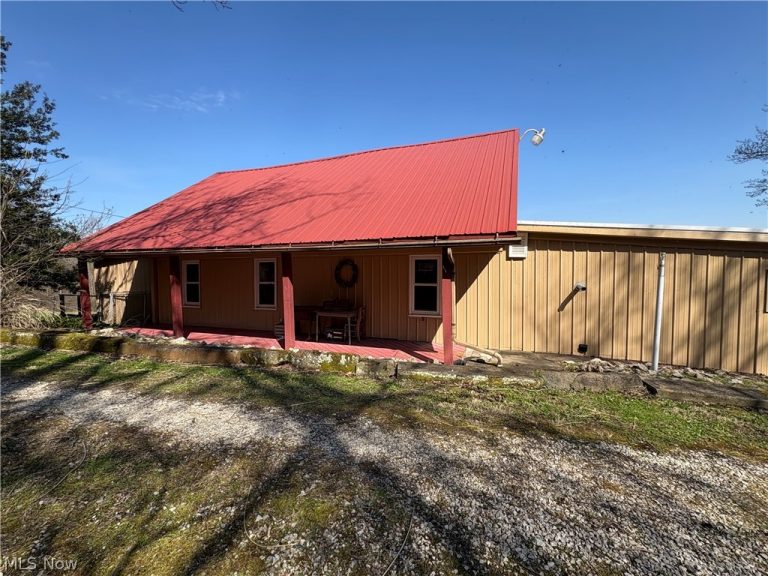 64446 Erie Road, Salesville, OH - Photo 4