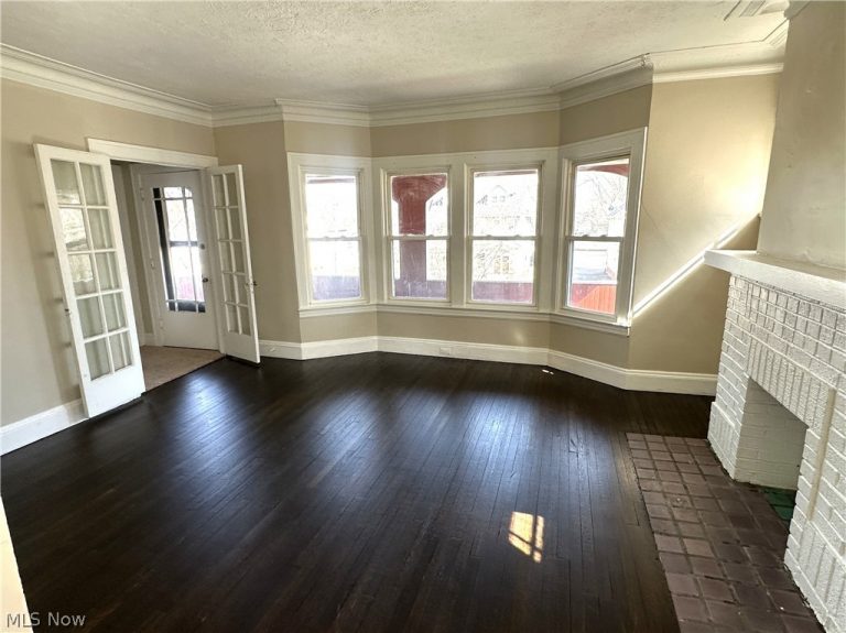 3342 Desota Avenue #2, Cleveland Heights, OH - Photo 5