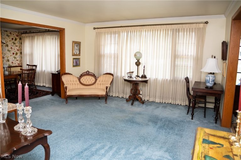 2004 Burning Tree Lane, Youngstown, OH - Photo 5