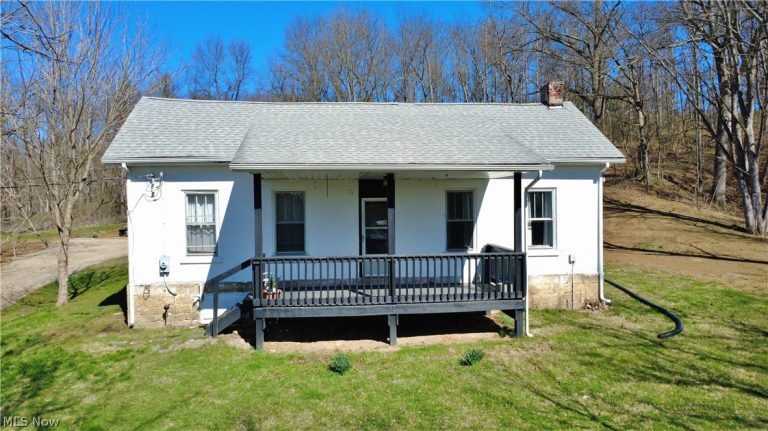 3815 Dillon Falls Road, Zanesville, OH, 43701