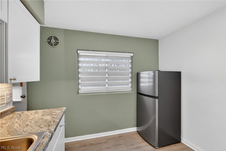 193 Dalepark Drive #7, Bedford, OH - Photo 5