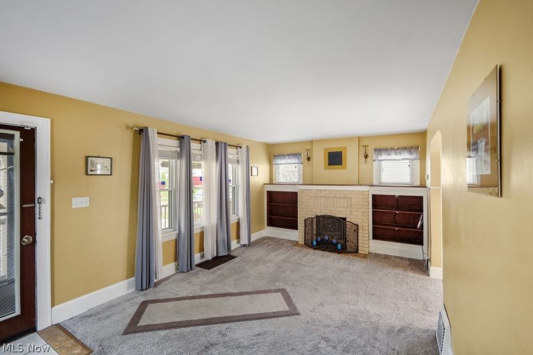 1597 Glenmount Avenue, Akron, OH - Photo 4