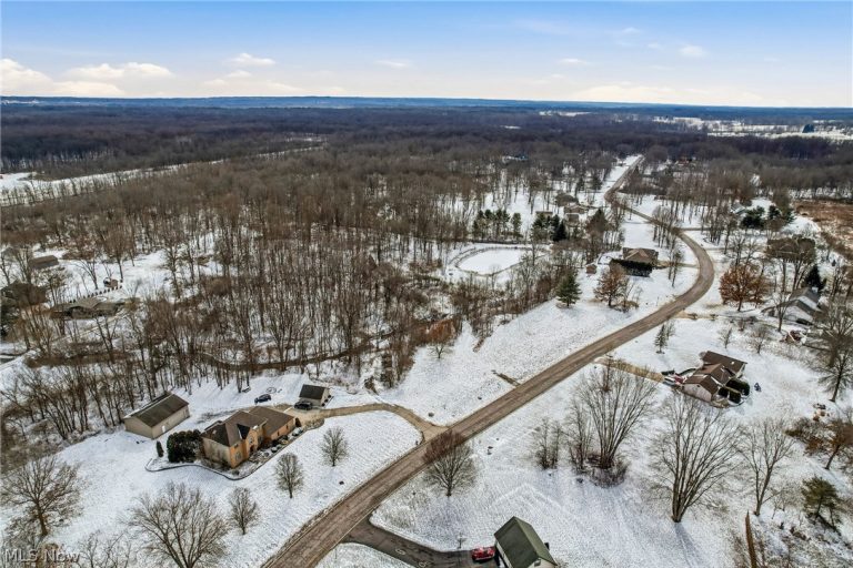 Brookhollow Drive, Warren, OH - Photo 6
