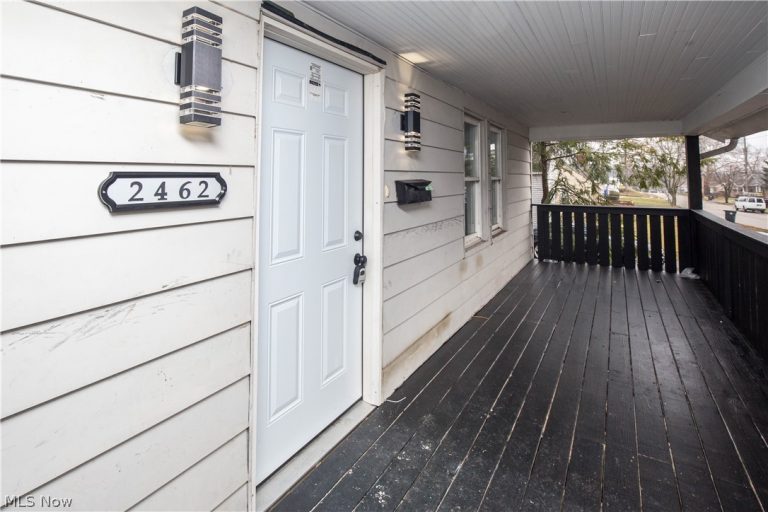 2462 Edwin Avenue, Akron, OH - Photo 3