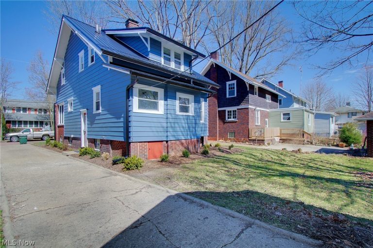 225 Shadyside Court, Alliance, OH - Photo 8