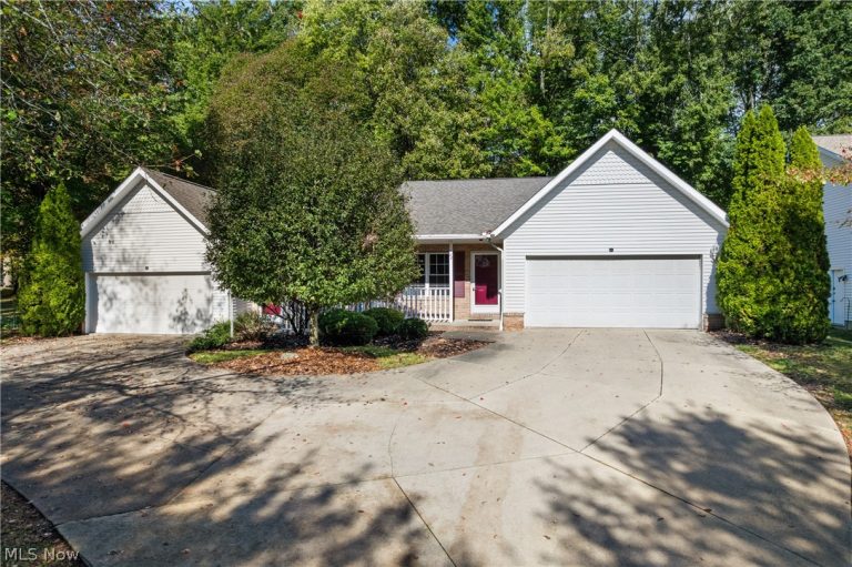 527 Frank Boulevard, Akron, OH - Photo 2