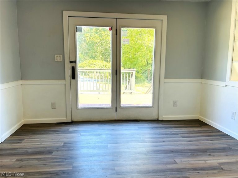 1384 Kings Creek Road, Weirton, WV - Photo 8