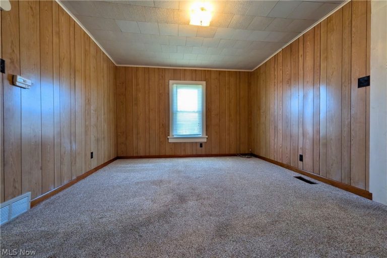 7538 Wolfes Crossing Road, Gnadenhutten, OH - Photo 3
