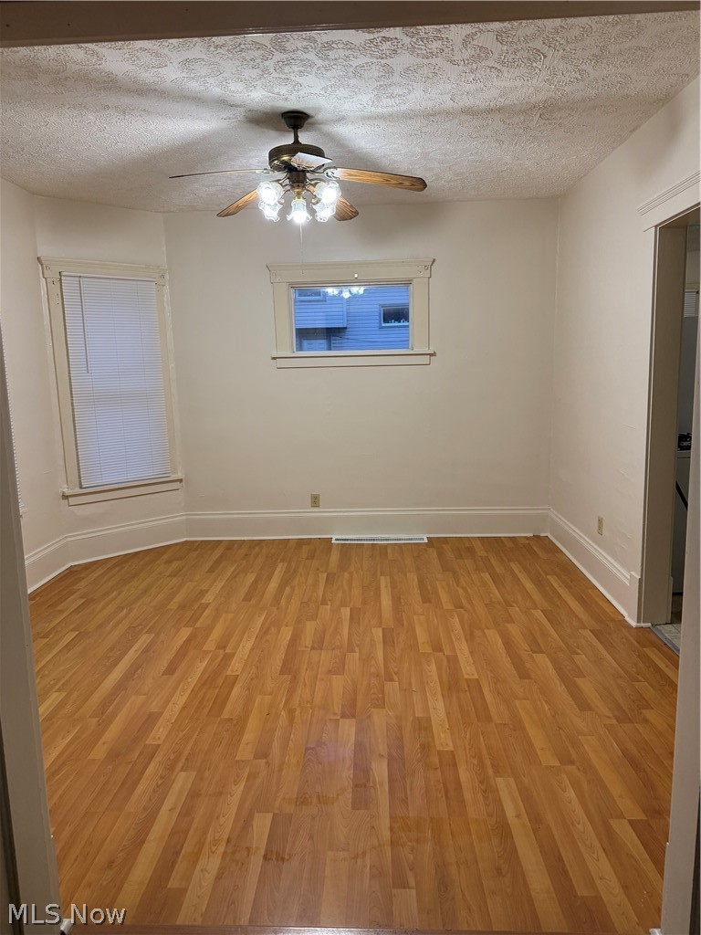 901 Clarendon Avenue, Canton, OH - Photo 6