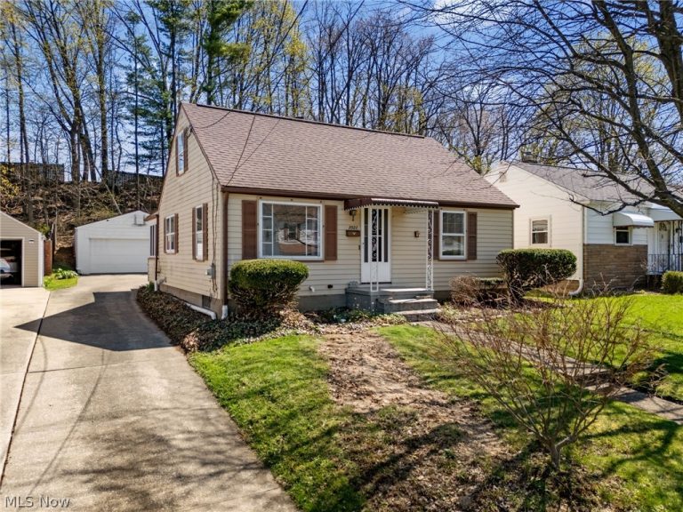 3522 Westview Avenue, Canton, OH - Photo 2