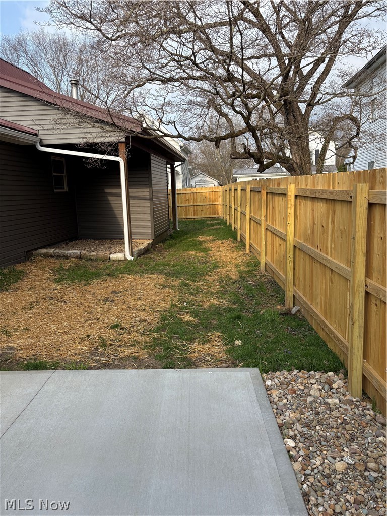 241 Mckinley Avenue, Newcomerstown, OH - Photo 6