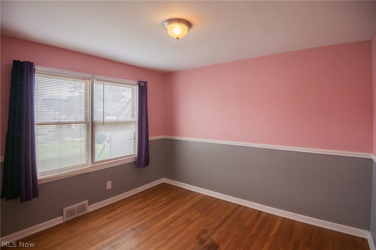 107 Renee Drive, Struthers, OH - Photo 8