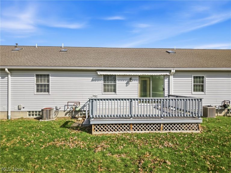 117 Greenfield Oval, Warren, OH - Photo 5