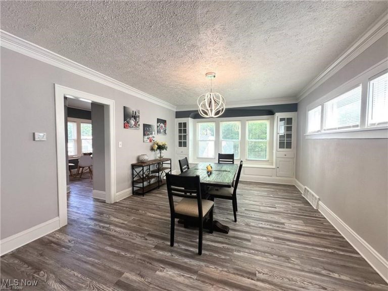 3277 Cedarbrook Road, Cleveland Heights, OH - Photo 6