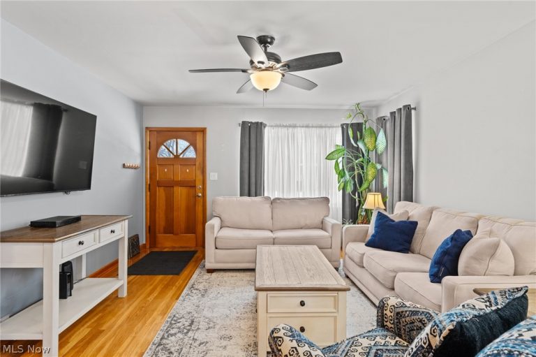 22 Youtz Avenue, Akron, OH - Photo 4