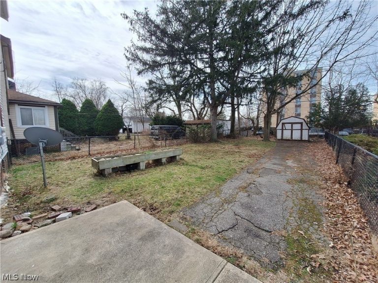 1018 169th Street, Cleveland, OH - Photo 2