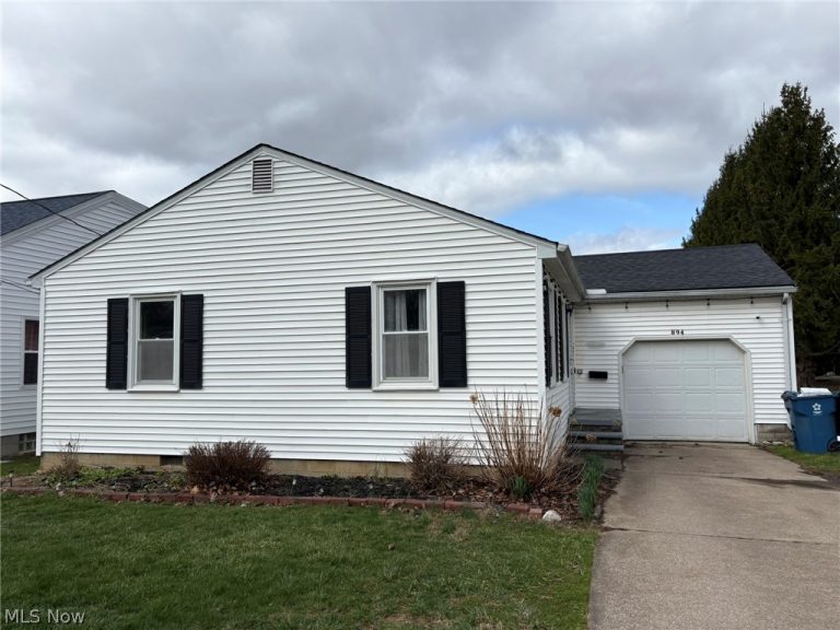 894 Main Street, Amherst, OH, 44001